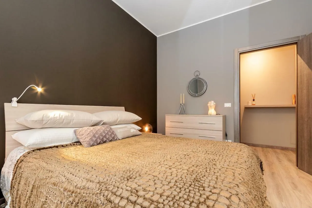 Verona Borgo Roma Apartment